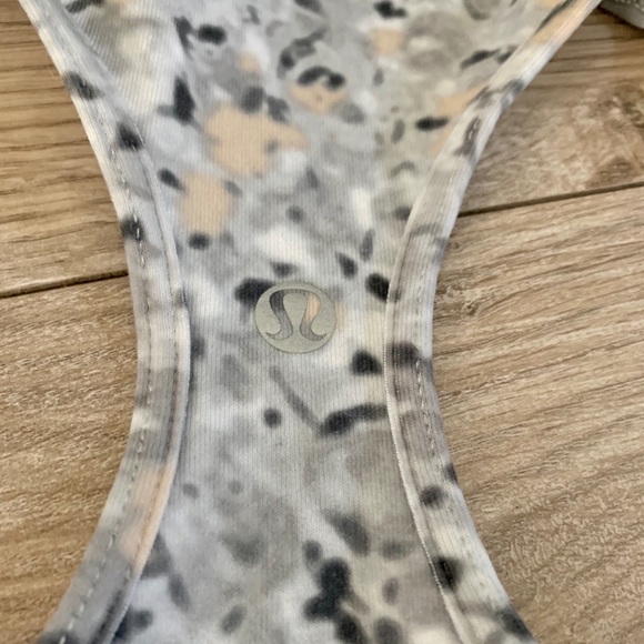 ❗️SOLD❗️Lululemon Cool Racer Back CRB Fleur Silver Spoon 8 - Picture 6 of 7